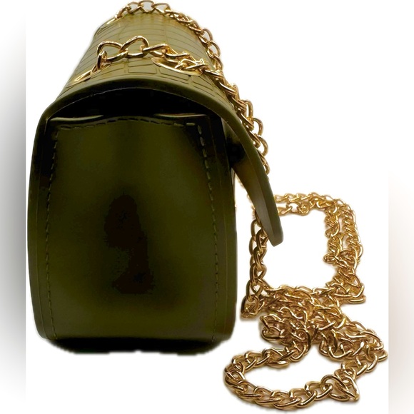 Adorable Small Dark Green Crossbody/Handbag, Good Preowned Cond, Gold Hardware - Picture 5 of 10